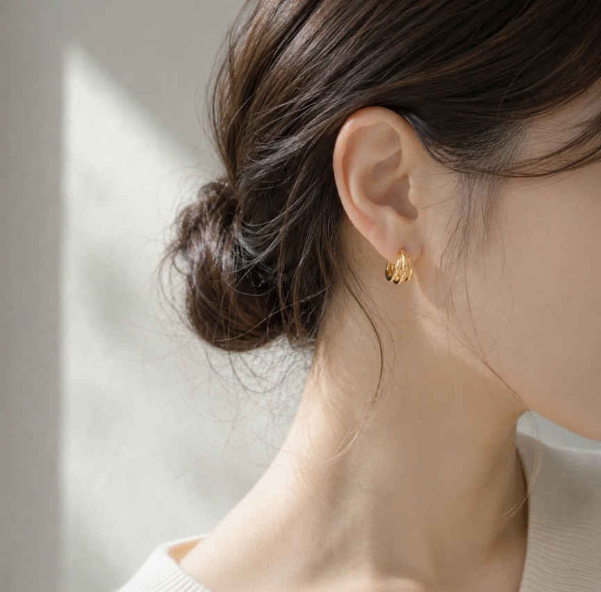 フープピアス シルバー925 キャッチレス 金属アレルギー対応 ピアス 上品 ゴールド【SECRET GLOW.】